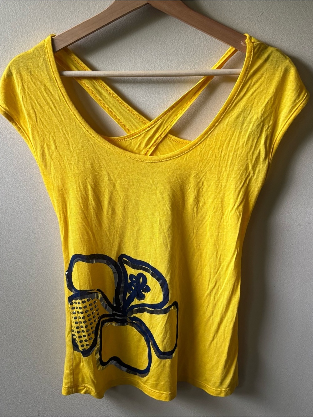 Rue21 Yellow Floral Open Back Short Sleeve Top